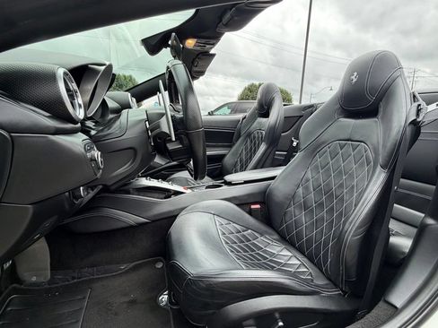 Used 2015 Ferrari California T RWD image 18