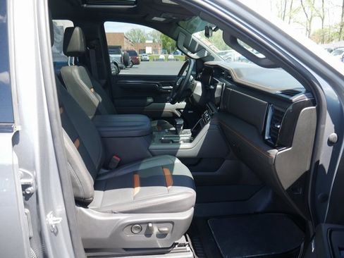 Used 2023 GMC Sierra 1500 AT4 w/ Technology Package image 31