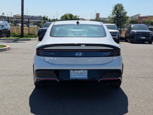 New 2025 Hyundai Sonata SEL image 5