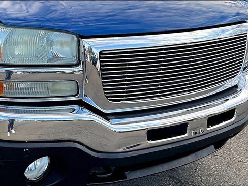 Used 2004 GMC Sierra 1500 SLE w/ Light Duty Power Package AWD/4WD image 28