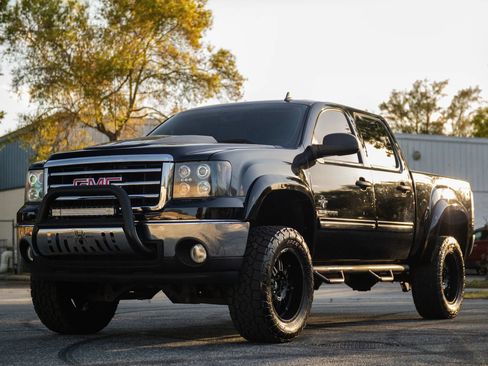 Used 2013 GMC Sierra 1500 SLE w/ Power Tech Package image 9