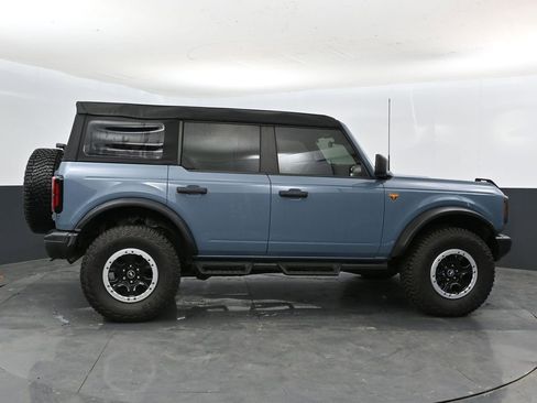 Used 2023 Ford Bronco Badlands w/ Sasquatch Package AWD/4WD image 3