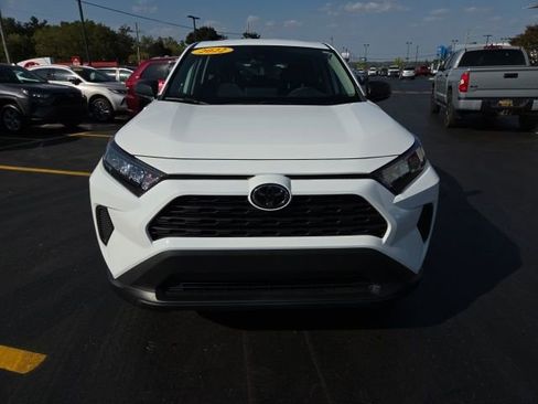 Used 2022 Toyota RAV4 LE image 2