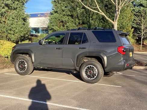 Used 2026 Toyota 4Runner SR5 image 7