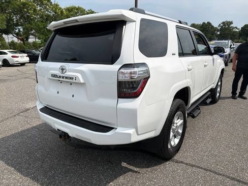 Used 2020 Toyota 4Runner SR5 Premium w/ Moonroof Package AWD/4WD image 4