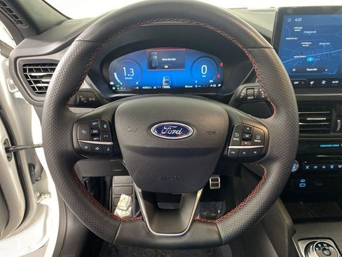 Used 2023 Ford Escape ST-Line Elite w/ Premium Technology Package image 15