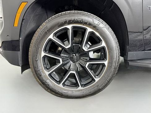 Used 2025 Chevrolet Tahoe RST w/ Comfort Package image 31