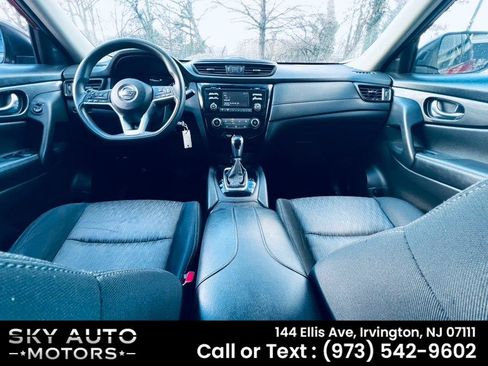 Used 2017 Nissan Rogue S image 6