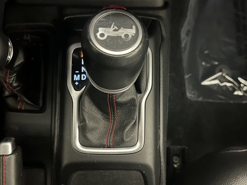 Used 2019 Jeep Wrangler Unlimited Rubicon image 36