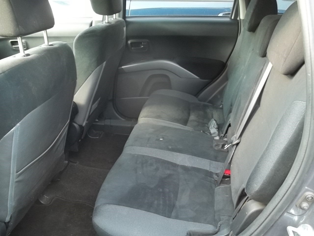 Used 2008 Mitsubishi Outlander LS FWD image 11