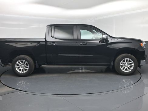 Used 2024 Chevrolet Silverado 1500 LT image 30