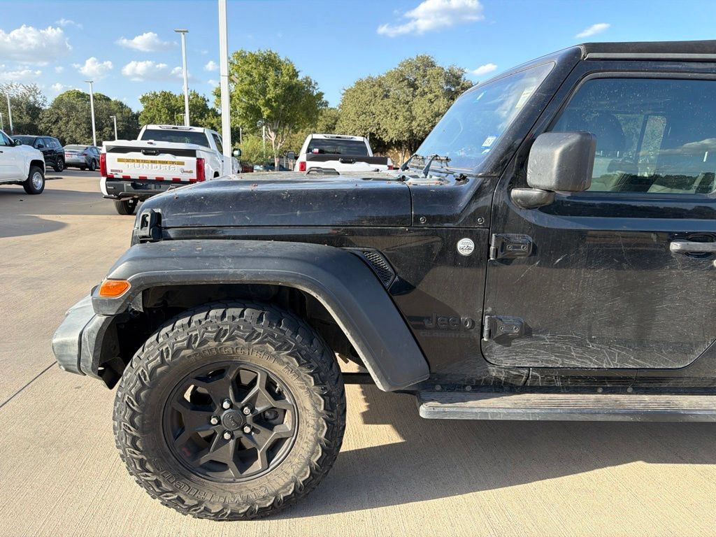 Used 2020 Jeep Gladiator Sport w/ Quick Order Package 24S AWD/4WD image 2