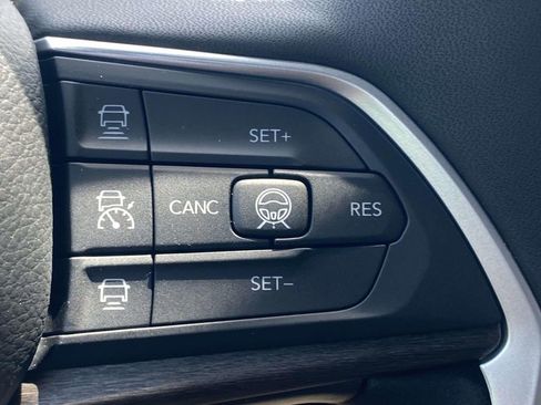 New 2026 Jeep Grand Cherokee L 2WD image 28