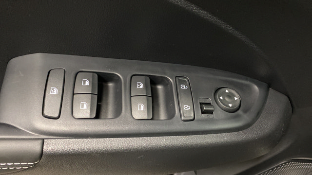 New 2026 Hyundai Venue SEL FWD image 22
