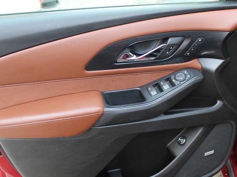 Used 2018 Chevrolet Traverse High Country image 27