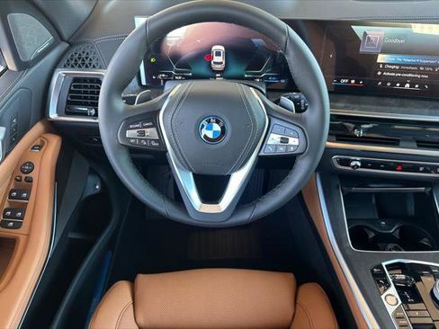 New 2026 BMW X5 xDrive50e w/ Executive Package image 13