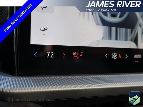 Certified 2025 Ford Explorer Platinum w/ LUX Leather Package image 38