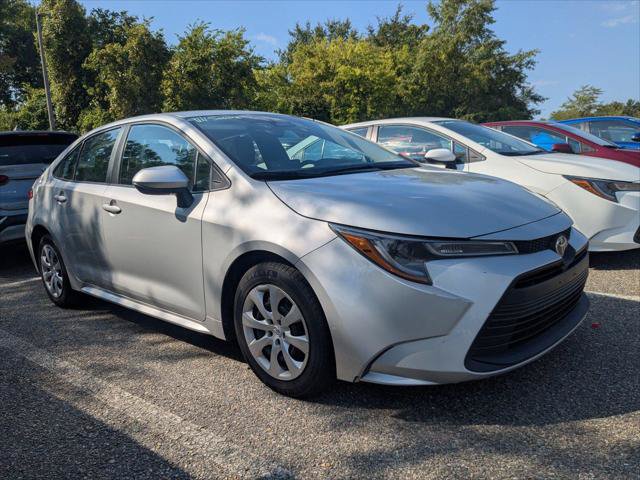 Certified 2024 Toyota Corolla LE FWD image 1