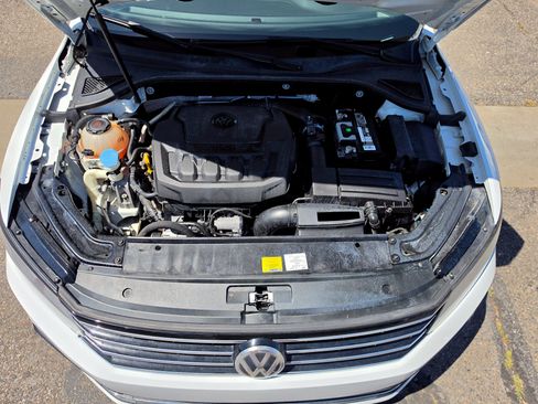 Used 2019 Volkswagen Passat 2.0T Wolfsburg w/ Wheels & Sunroof Package FWD image 24