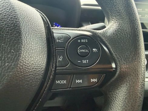 Used 2021 Toyota Corolla LE image 27