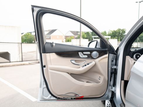 Used 2020 Mercedes-Benz GLC 300 4MATIC Coupe w/ Parking Assistance Package image 40