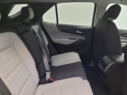 Used 2022 Chevrolet Equinox LS w/ LS Convenience Package image 19