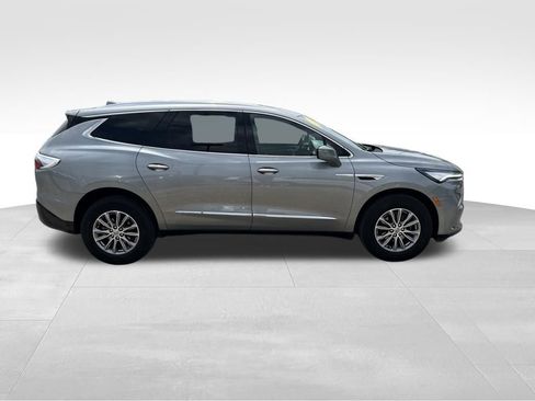 Used 2024 Buick Enclave Premium AWD/4WD image 8