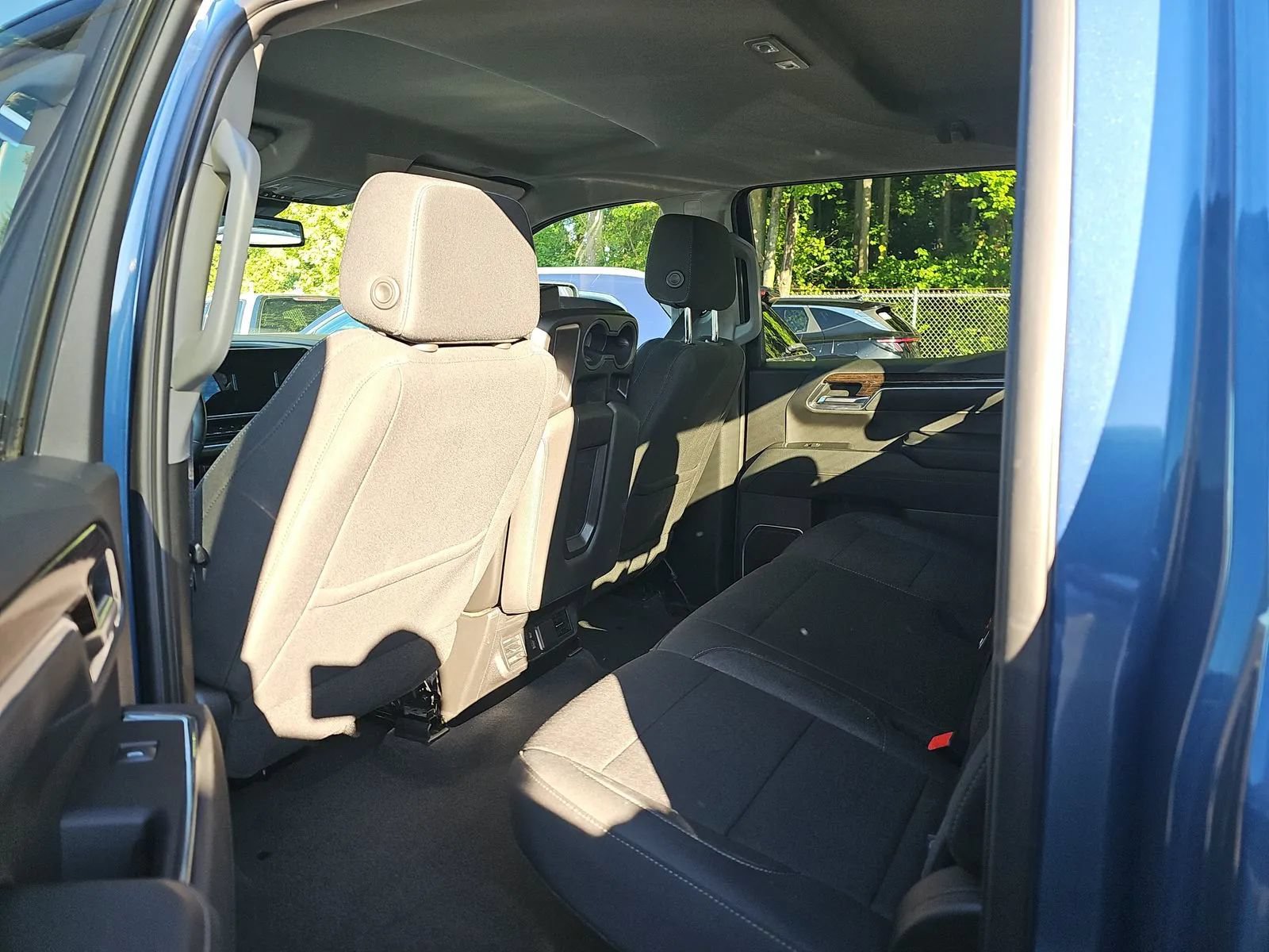 Used 2024 GMC Sierra 1500 Elevation AWD/4WD image 7