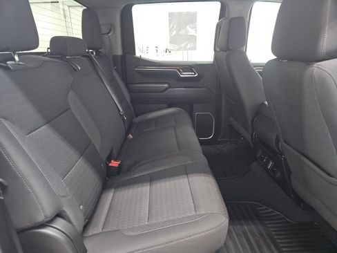 Used 2022 GMC Sierra 1500 SLE image 15