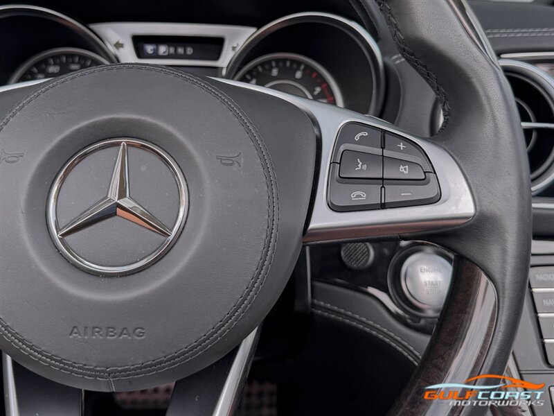 Used 2019 Mercedes-Benz SL 550 w/ Driver Assistance Package image 29