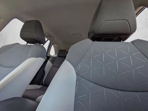 Used 2024 Toyota RAV4 XLE AWD/4WD image 16