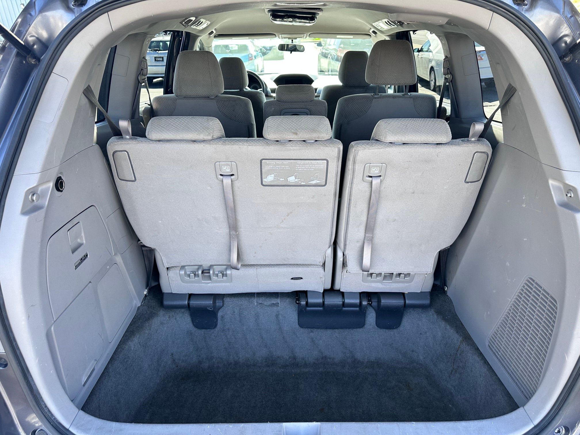 Used 2016 Honda Odyssey SE image 9