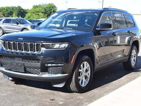 Used 2023 Jeep Grand Cherokee L Limited AWD/4WD image 11