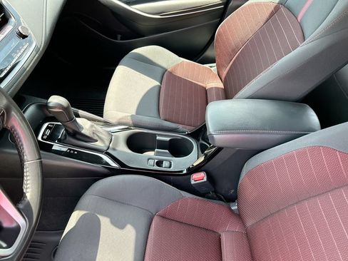 Used 2025 Toyota Corolla SE FWD image 28
