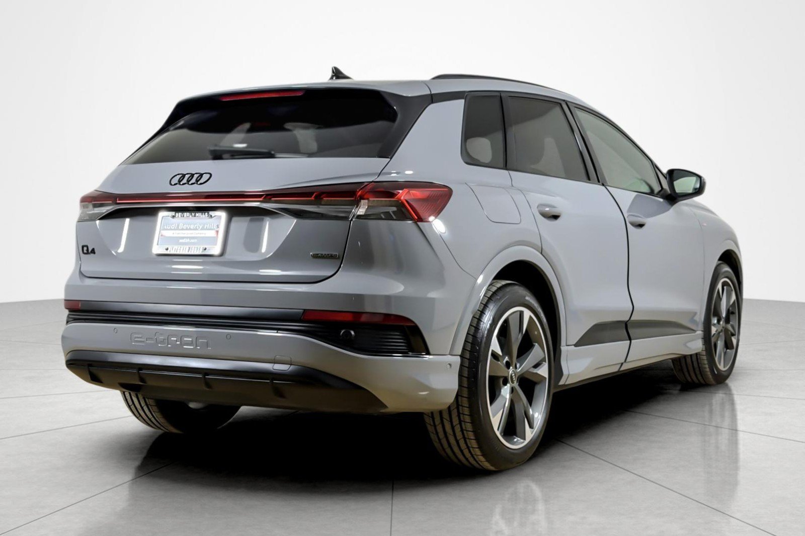 Certified 2024 Audi Q4 e-tron Premium Plus w/ Premium Plus AWD/4WD image 5