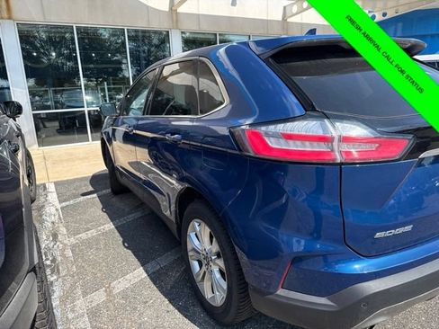 Used 2020 Ford Edge Titanium w/ Equipment Group 301A AWD/4WD image 4
