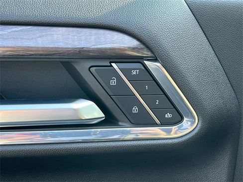 Used 2024 Chevrolet Silverado 2500 LTZ image 27