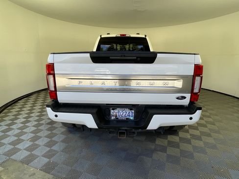 Used 2020 Ford F450 Platinum w/ FX4 Off-Road Package AWD/4WD image 4