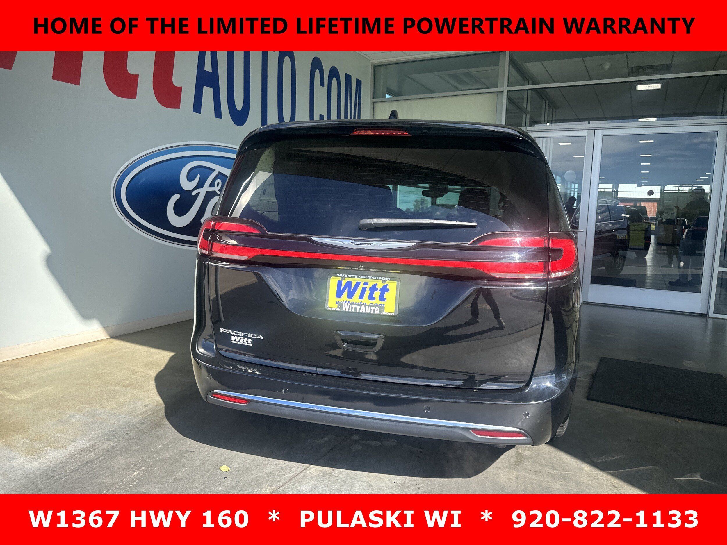 Used 2024 Chrysler Pacifica Touring-L FWD image 8