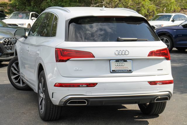 Used 2024 Audi Q5 2.0T Premium w/ Convenience Package AWD/4WD image 3