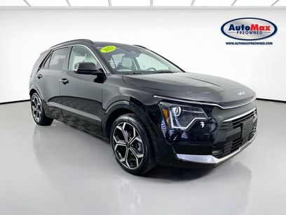 Used 2023 Kia Niro EX Touring