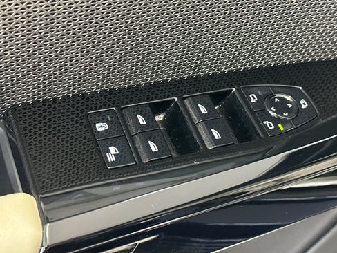 Certified 2023 BMW 740i RWD image 14