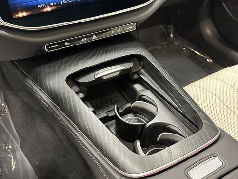 Certified 2024 Mercedes-Benz E 350 4MATIC Sedan image 31