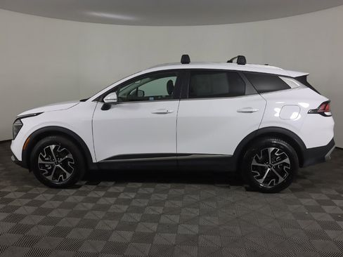 Used 2024 Kia Sportage EX image 17