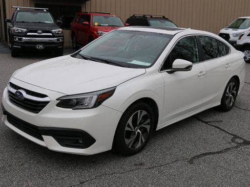 Used 2022 Subaru Legacy Premium image 1