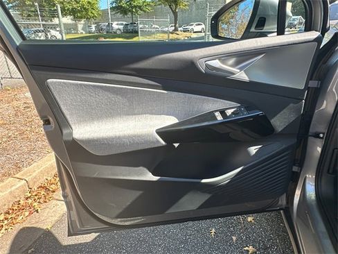 New 2025 Volkswagen ID.4 Pro image 10