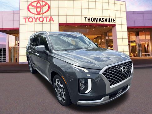 Used 2022 Hyundai Palisade Calligraphy w/ Cargo Package FWD image 3