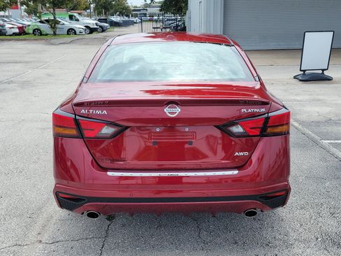 Used 2022 Nissan Altima 2.5 Platinum AWD/4WD image 5