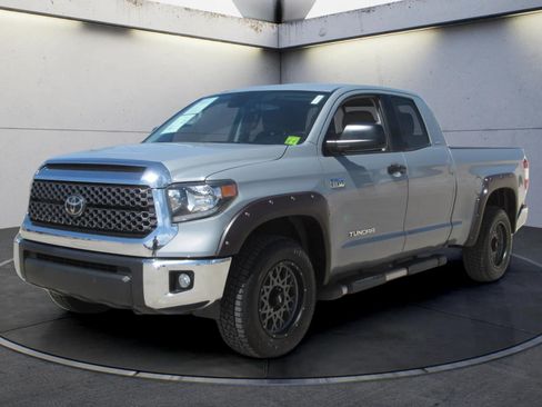 Used 2019 Toyota Tundra SR5 AWD/4WD image 1