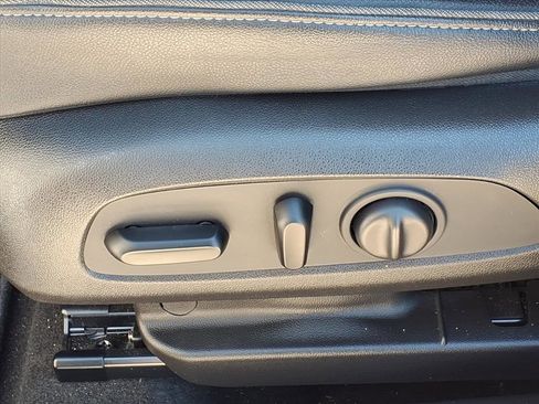 Used 2021 Buick Encore GX Essence w/ Experience Buick Package image 14